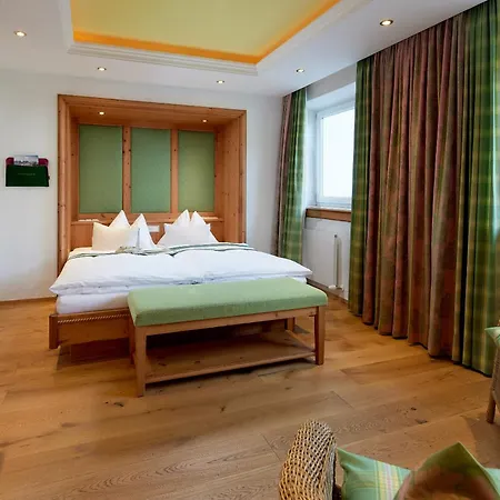 Wanderhotel Kirchner 酒店 布拉保韦德库